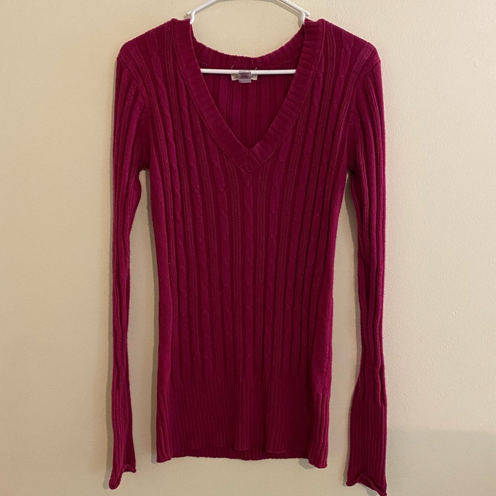 magenta pink v neck long sleeve sweater